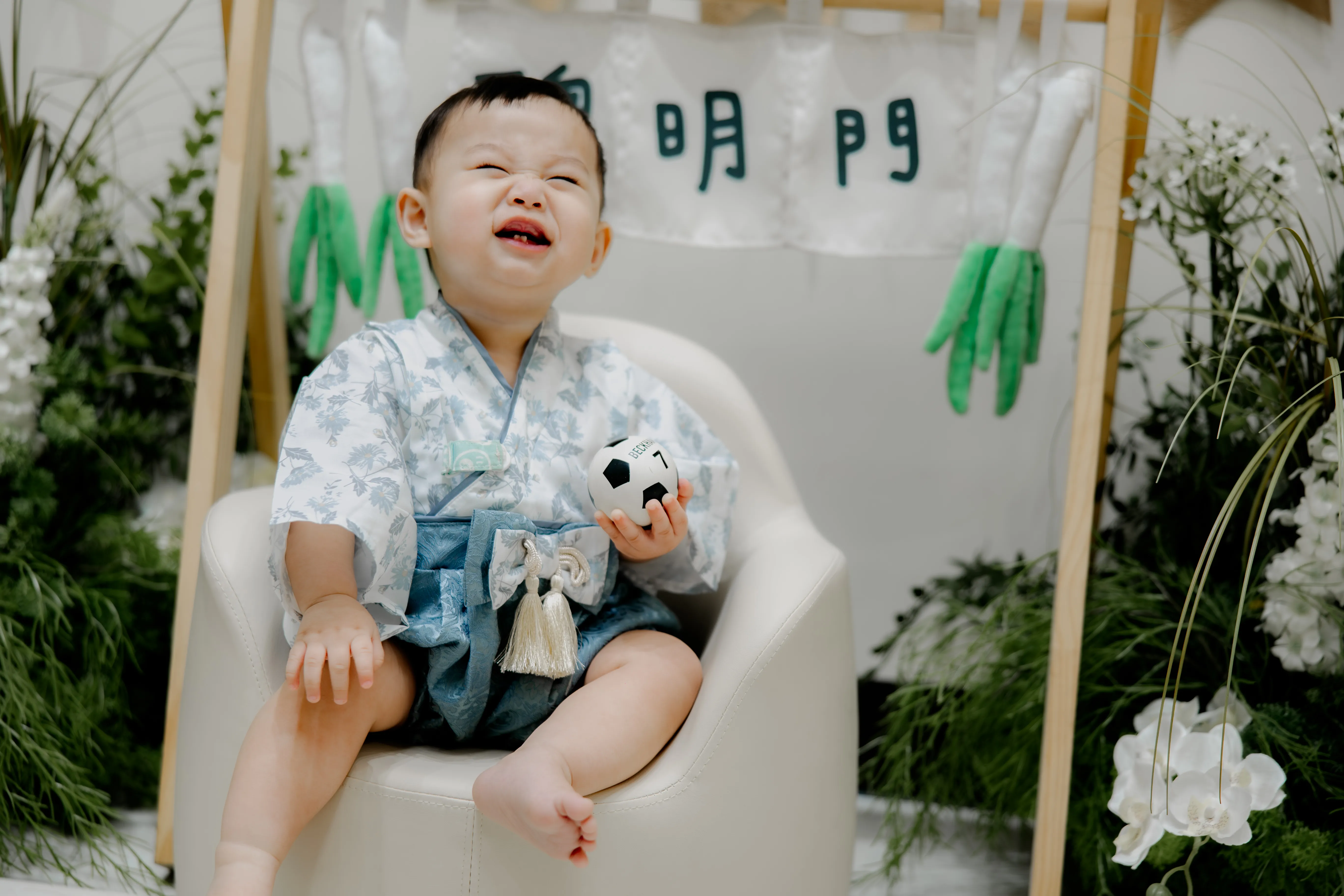 孩子願不願意靠近，比流程更重要｜屏東萬丹在地品牌 小樂寶抓週趣 派對空間