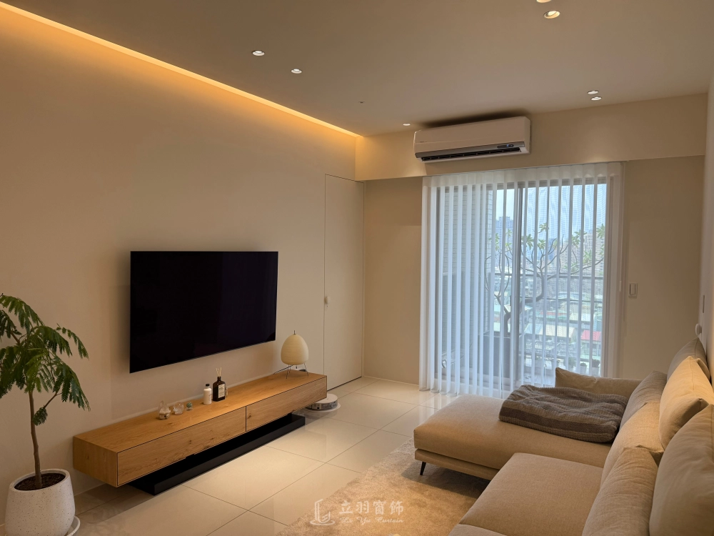 直立柔紗簾｜穿透簾