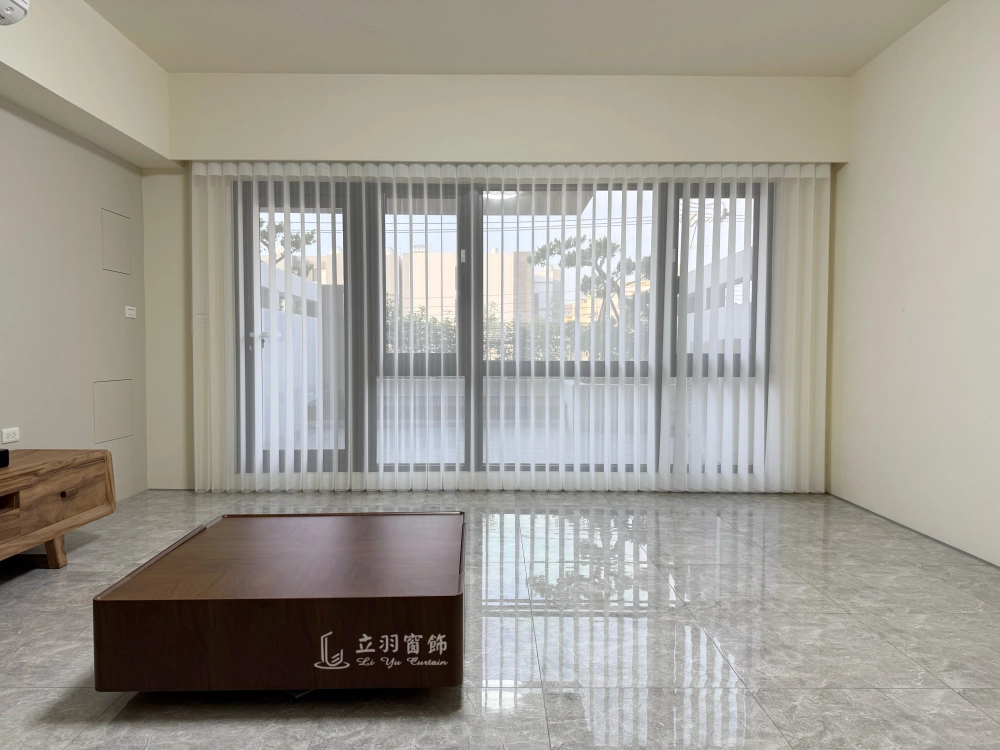 直立柔紗簾｜穿透簾
