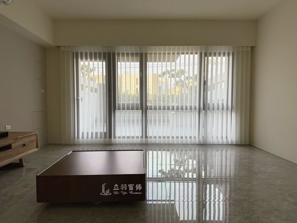 直立柔紗簾｜穿透簾