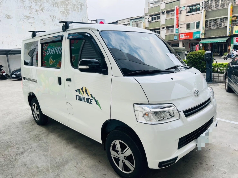 TOYOTA改裝露營車