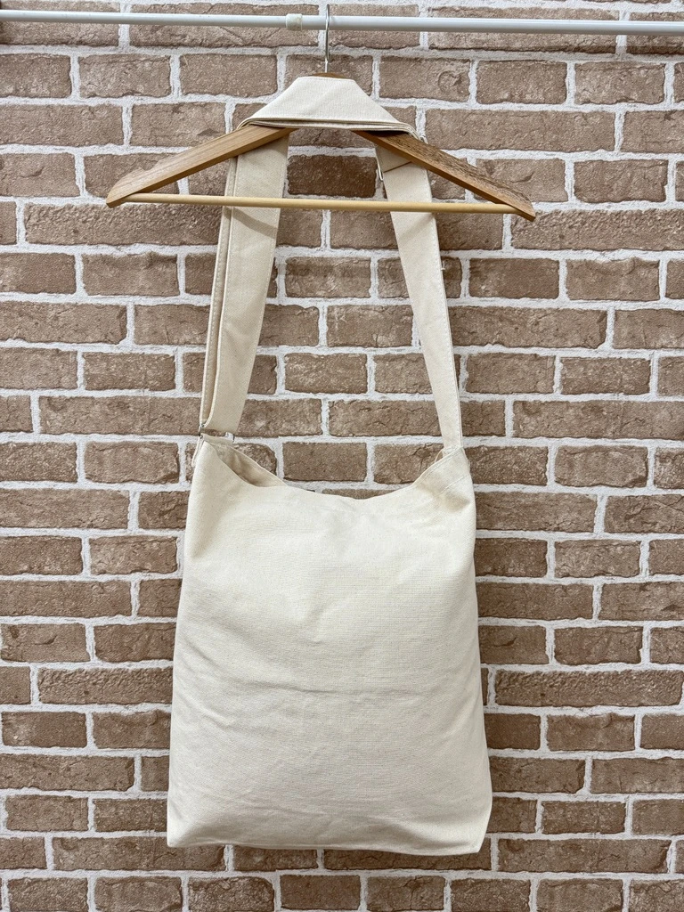 肩背大帆布袋 (肩帶可調）