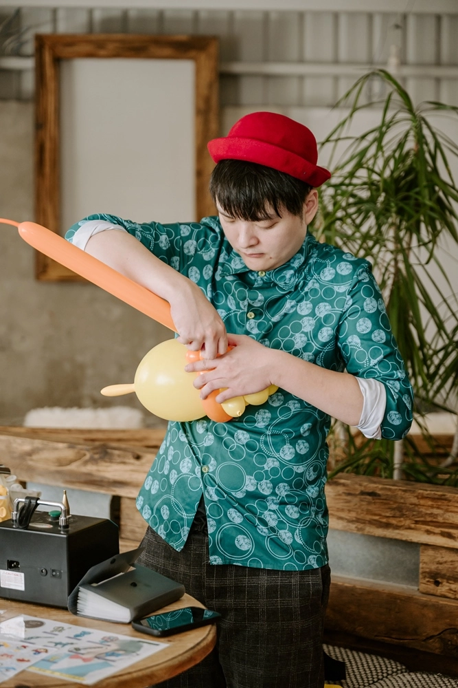 氣球哥哥 - 姊姊