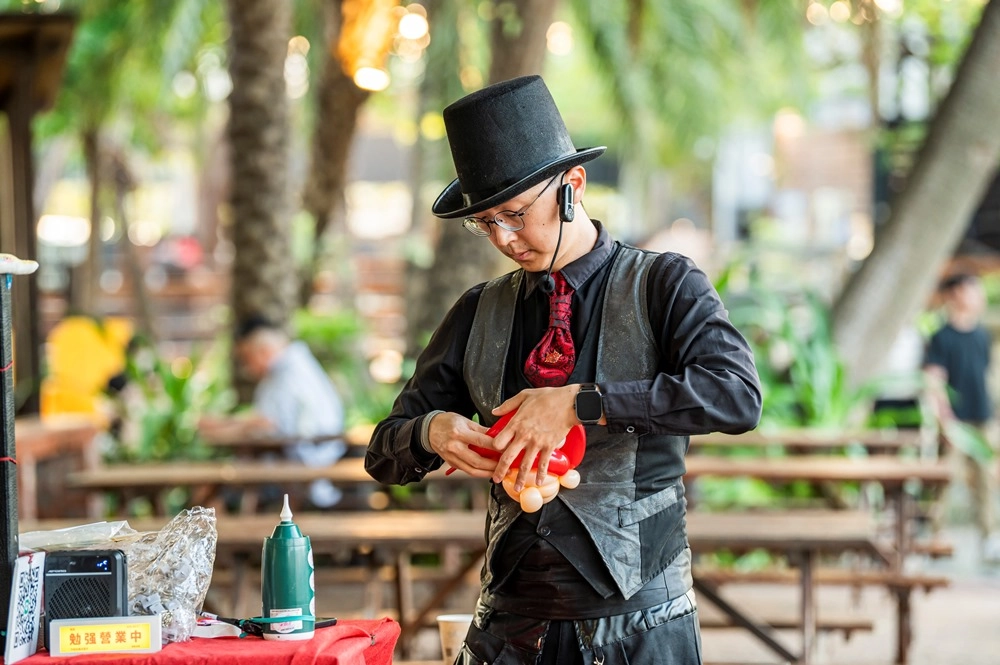 氣球哥哥 - 姊姊