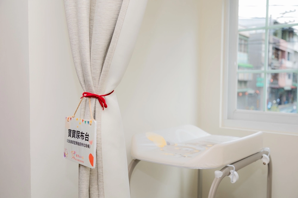 尿布檯-親餵小沙發