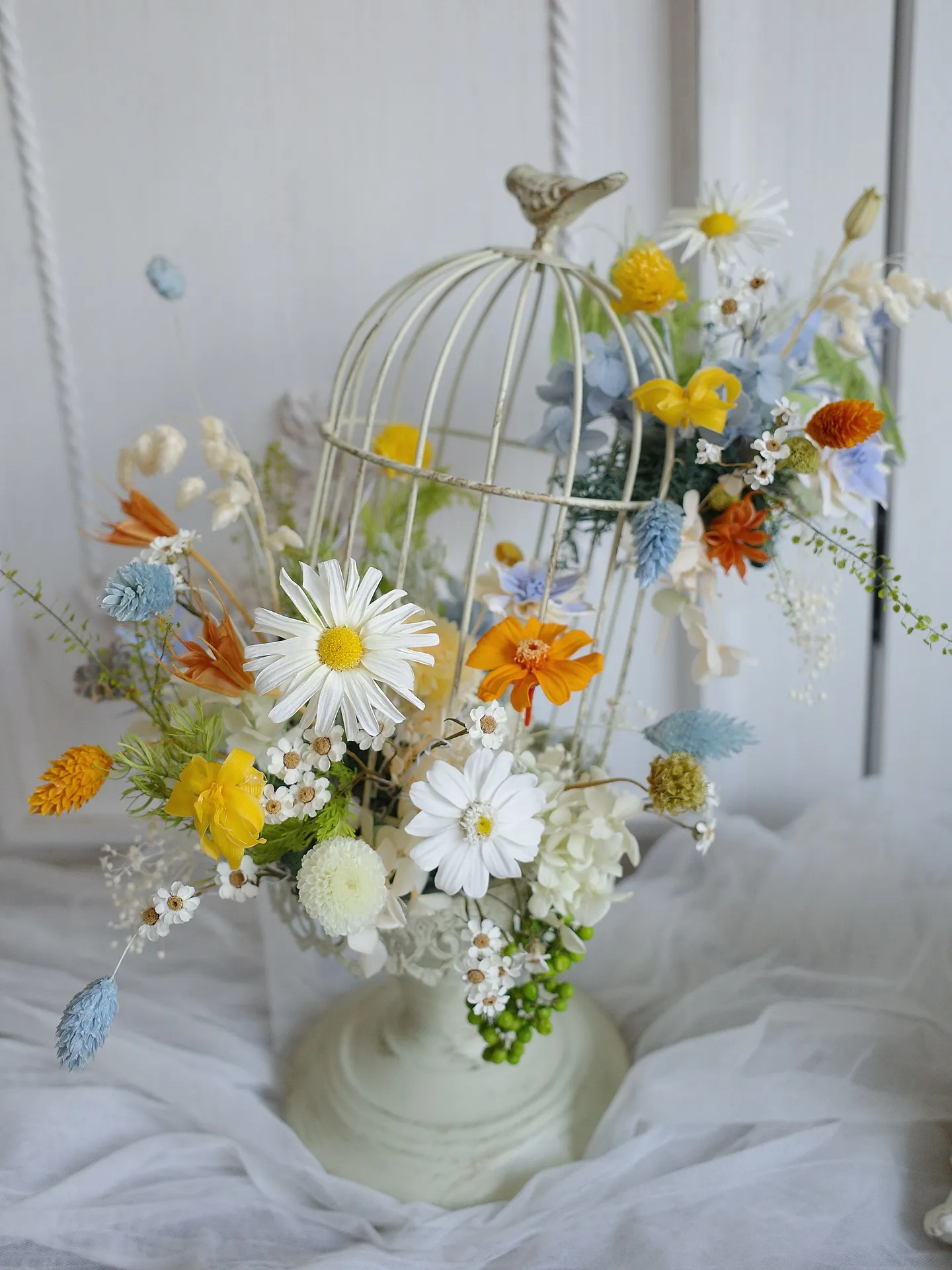 斜斜的鳥籠｜ A tilted birdcage｜高雄花藝工作室｜高雄花藝教學