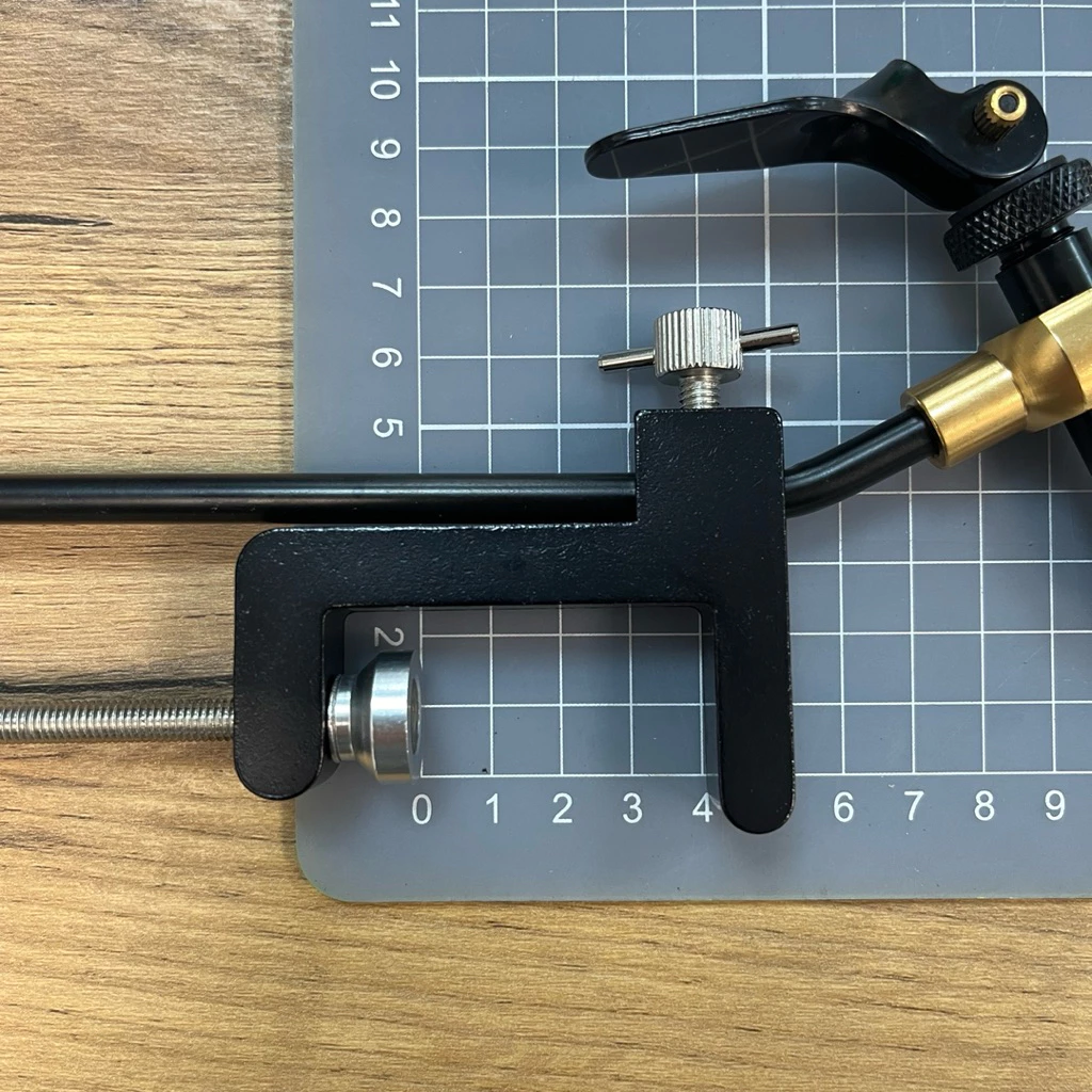 【LUREER】 夾桌式 DIY 綁鉤器 <小型鐵板鉤、毛鉤適用> 基礎型綁鉤台