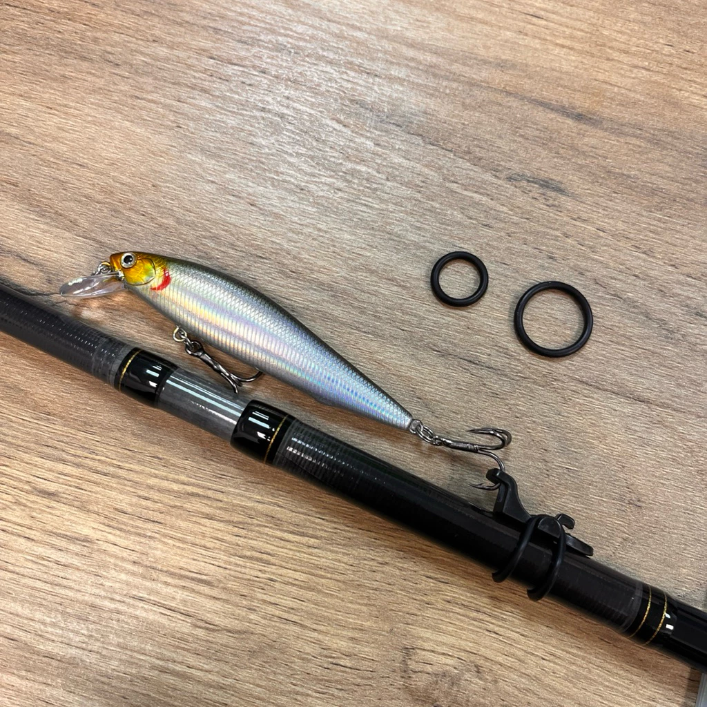 【LUREER】黑色掛餌器 <三尺寸橡膠圈> 掛鉤 路亞 岸拋 鐵板 米諾 路亞竿 掛餌器 鉛筆 亮片 掛餌