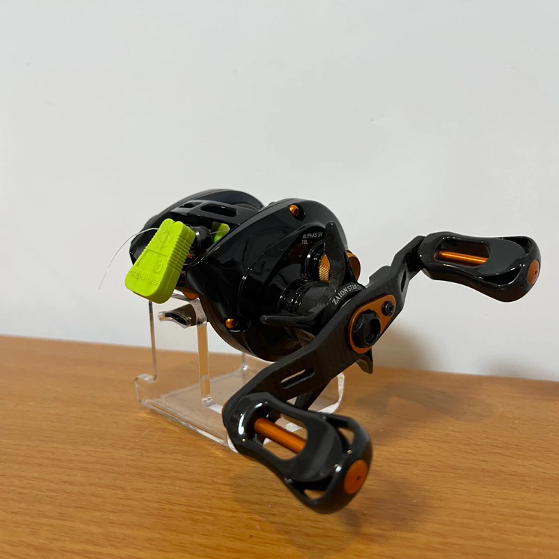 【LUREER】 小烏龜 / 鼓輪/紡車 捲線器 高透展示架 「升級版」 Shimano Daiwa 路亞 金康