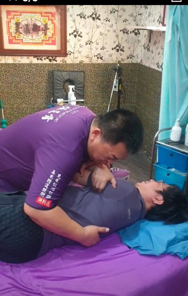 脊椎矯正