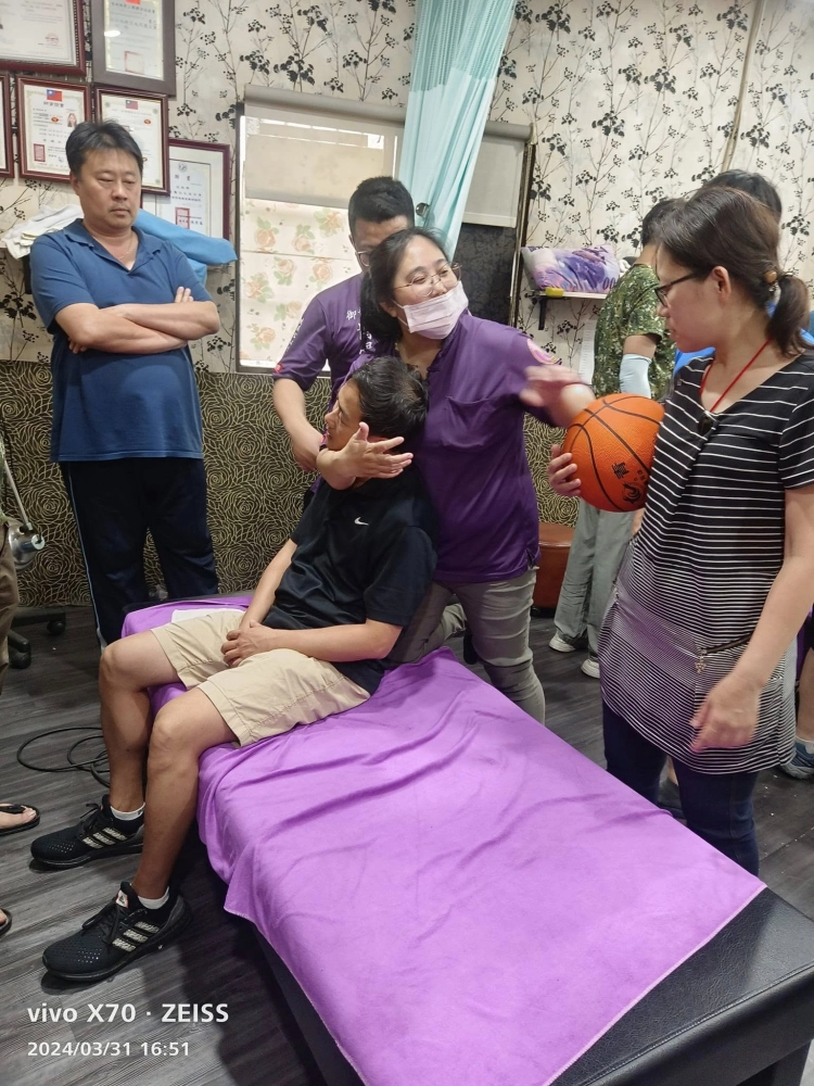 頸椎整復