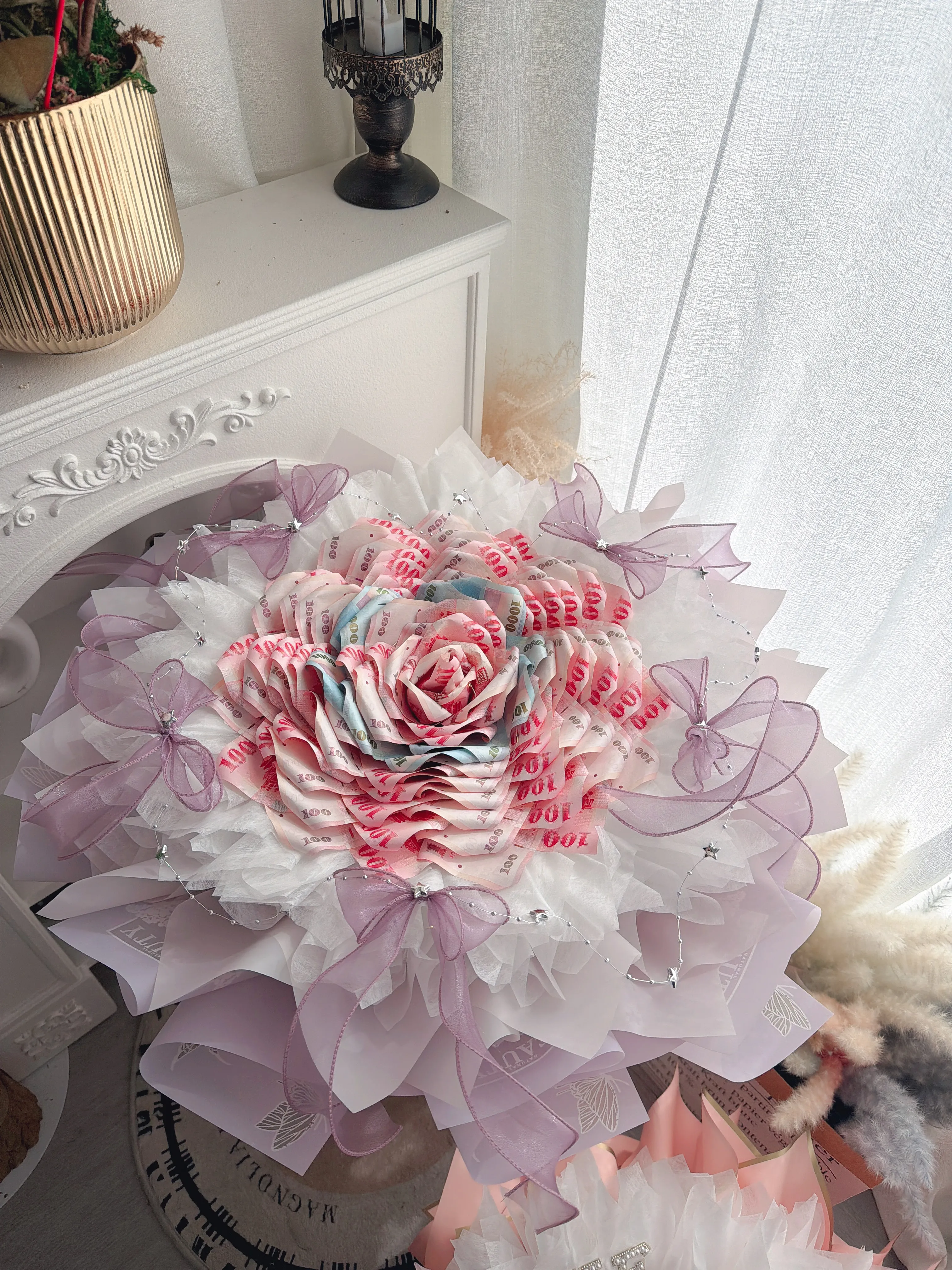 山茶花有錢花-50張鈔票