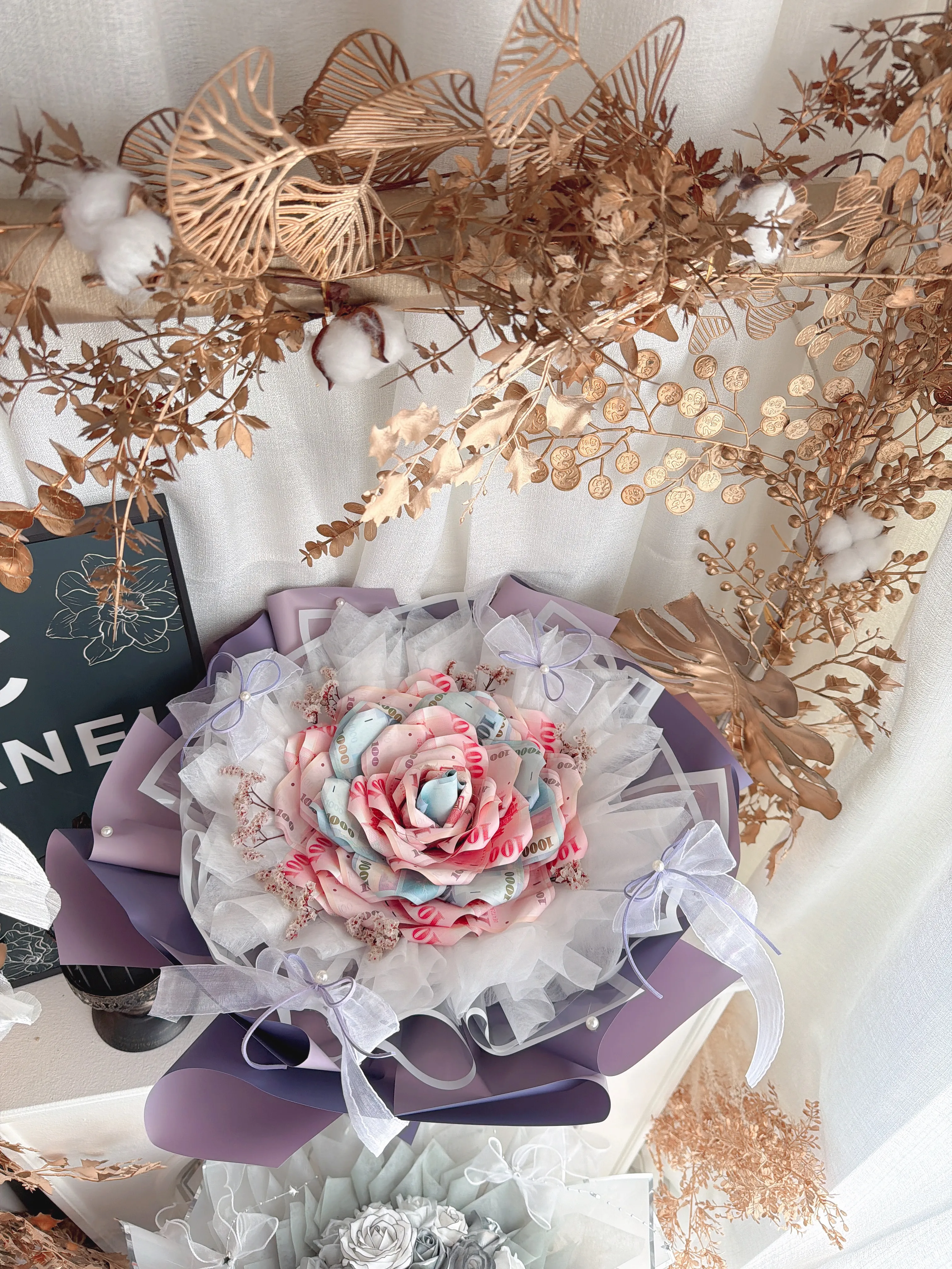 山茶花有錢花-26張鈔票