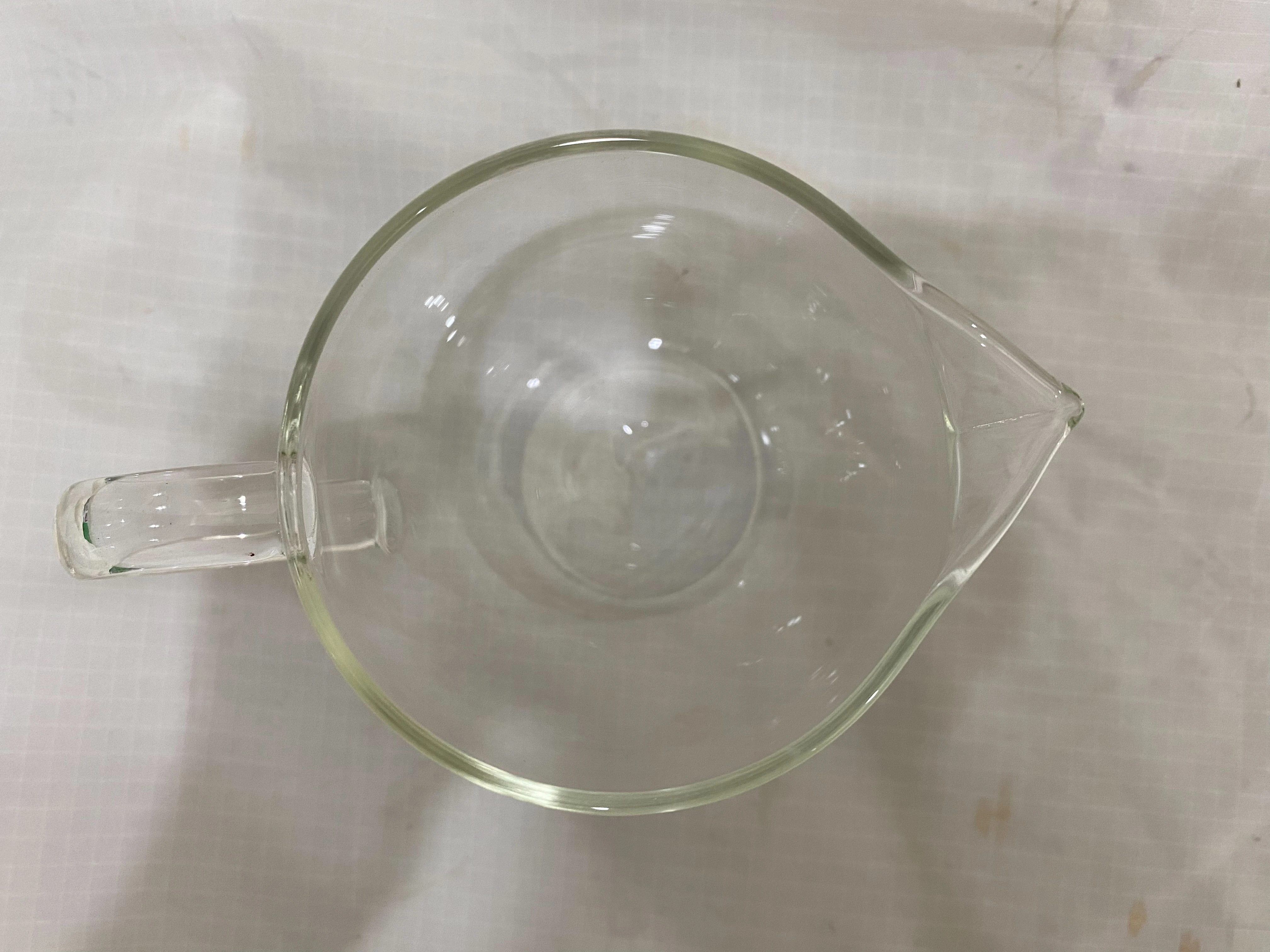 玻璃杯