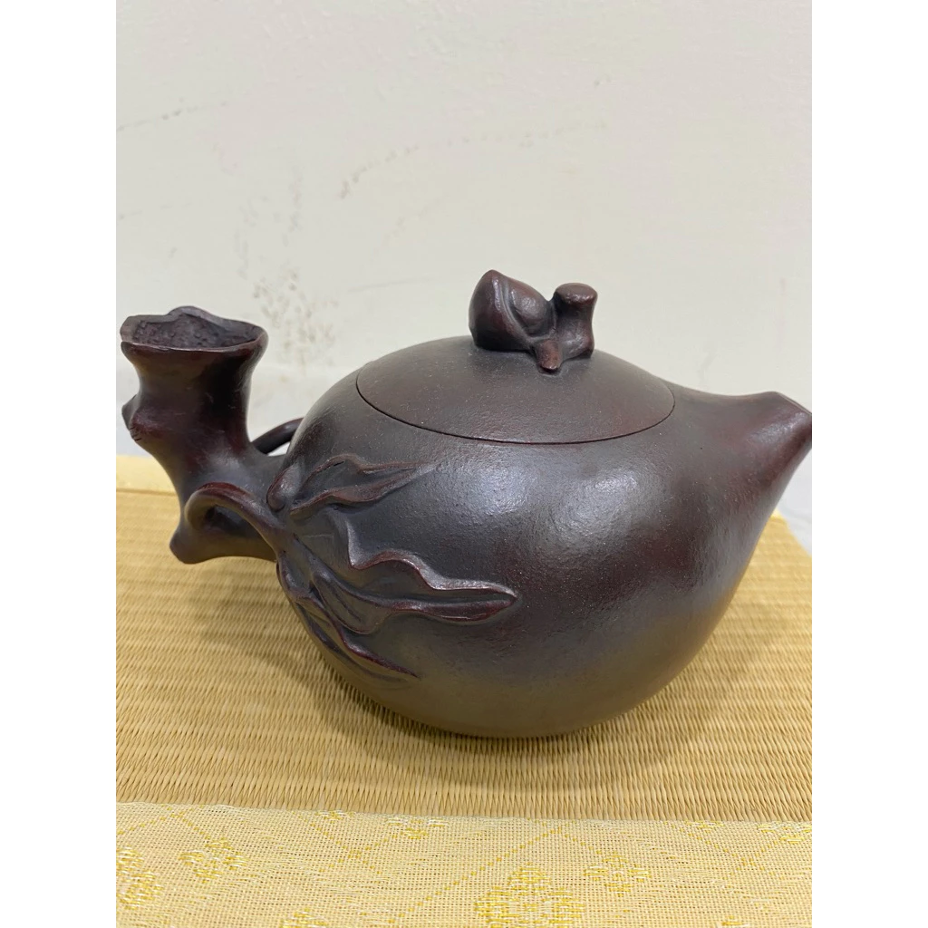 壽桃紫砂壺（桃形花貨）