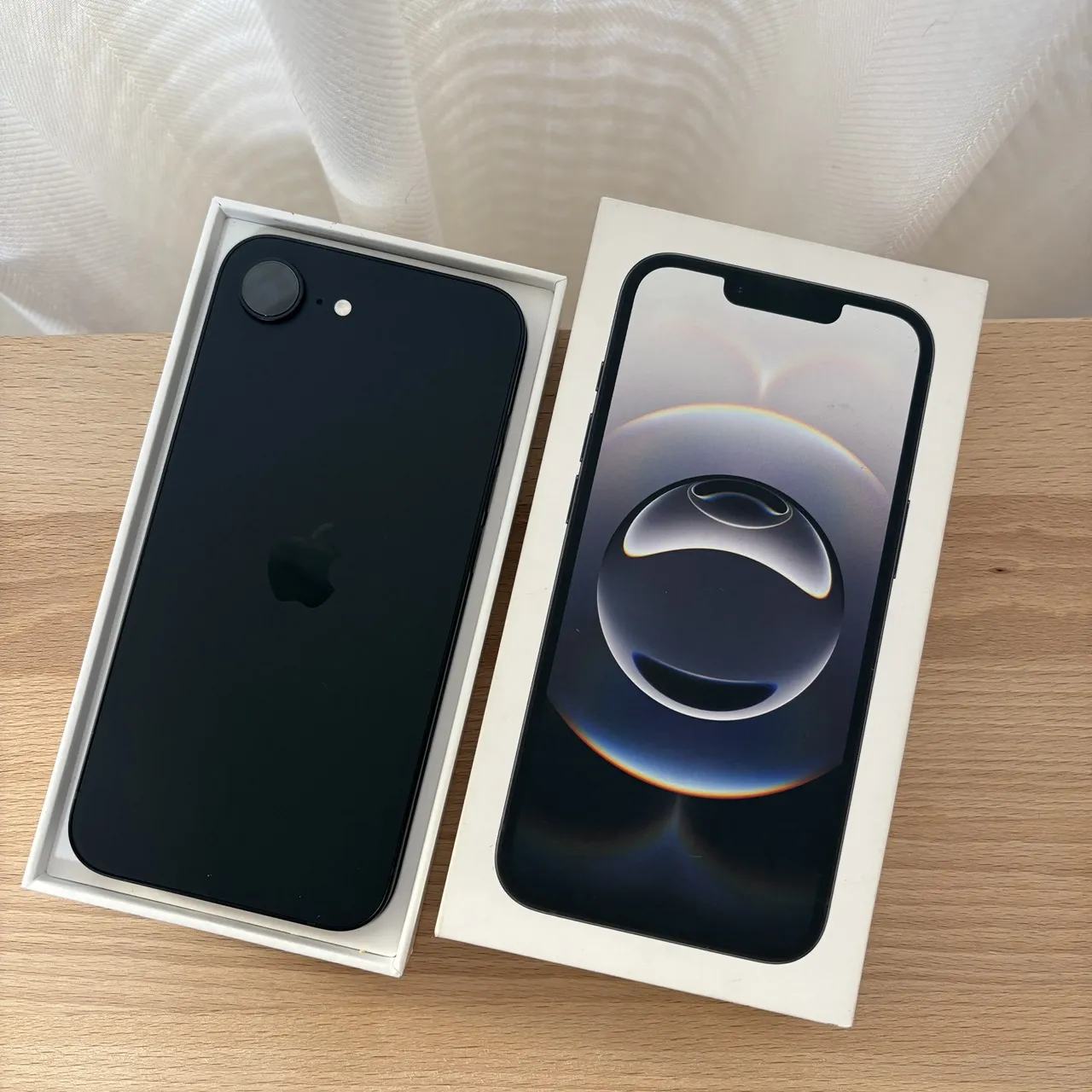 台中 保固2026/11 Apple iPhone 16e 256G 黑色 僅使用1次！新到跟新的一樣！