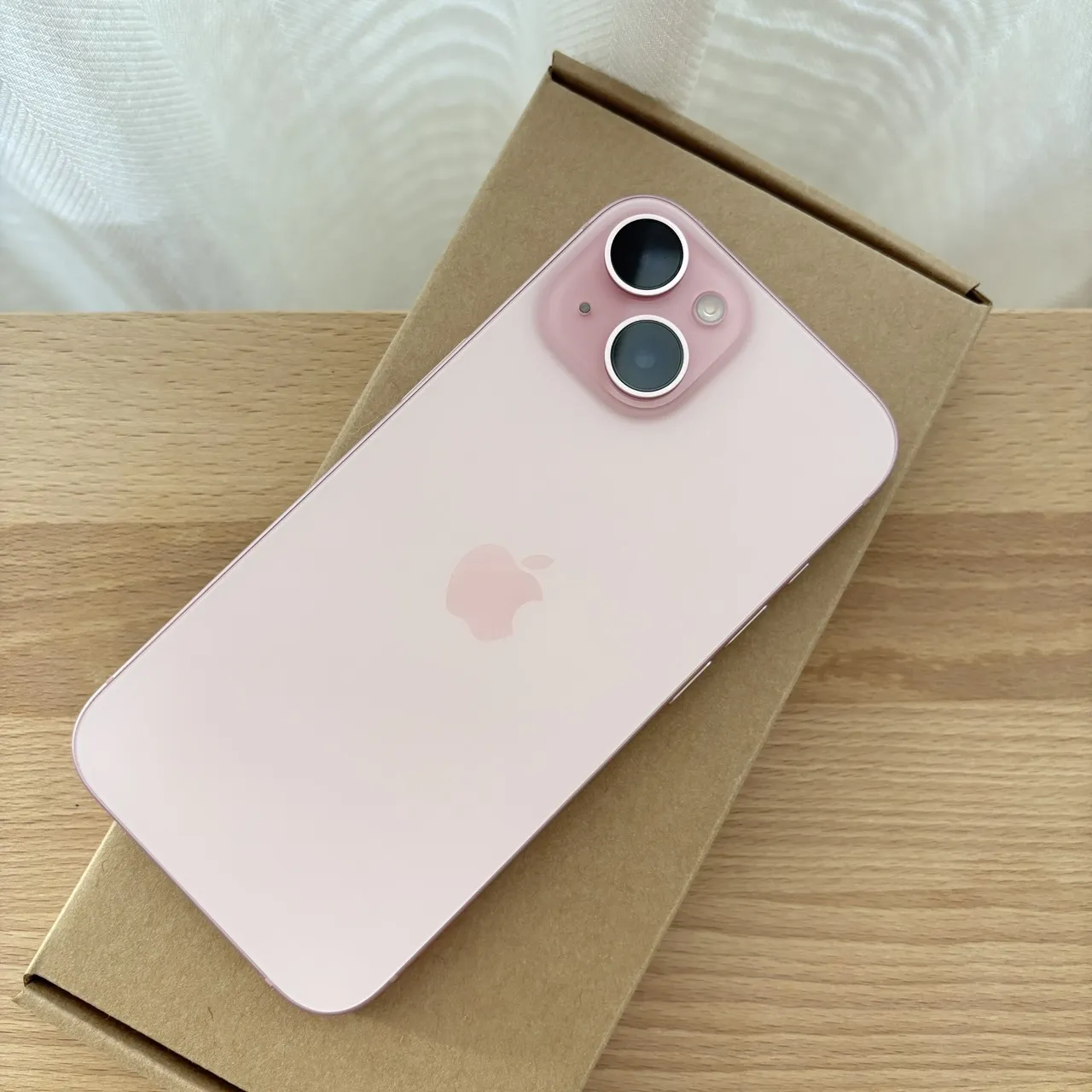 台中 新機 Apple iPhone 15 128G 6.1吋 粉色 保險理賠機!全新未使用!電池100%,循環0