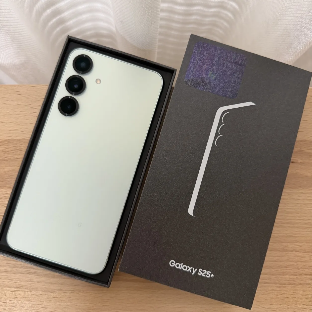 台中 保固2026/4 三星 Samsung S25+ 12G 256G 6.7吋 綠色 外觀漂亮!功能正常!