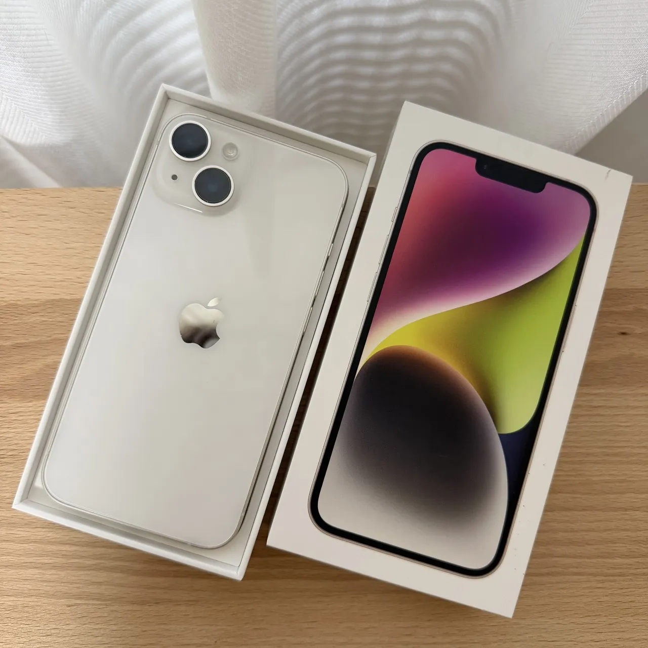 台中 Apple iPhone 14 256G 6.1吋 白色 外觀無傷!功能皆正常!無維修過!