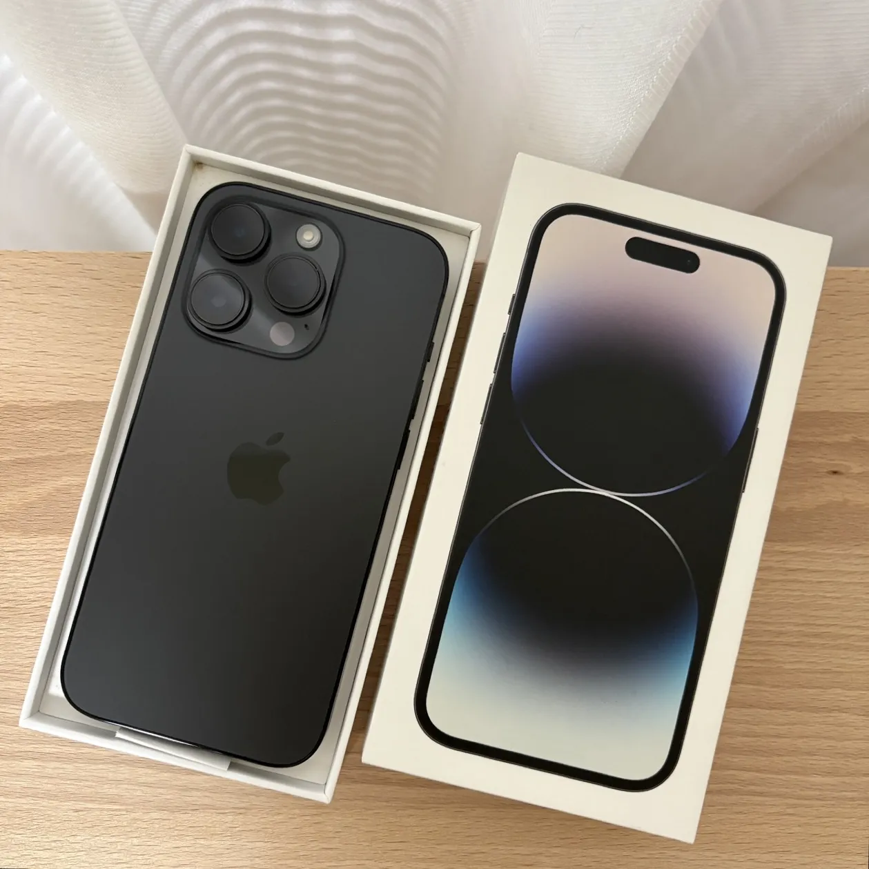 台中 Apple iPhone 14 Pro 128G 6.1吋 黑色 外觀不錯 功能正常 台灣公司貨！