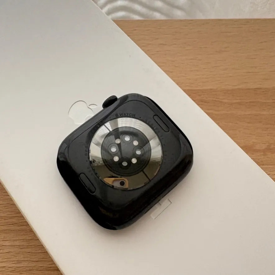 台中 保固2027/1 Apple Watch 11 46mm GPS S11 鋁金屬 曜石黑 M/L運動錶帶