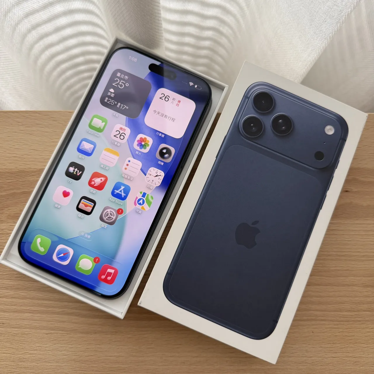 台中 保固2026/11 iPhone 17 Pro Max 256G 6.9吋 藍色 外觀極新! 電池健康度100!