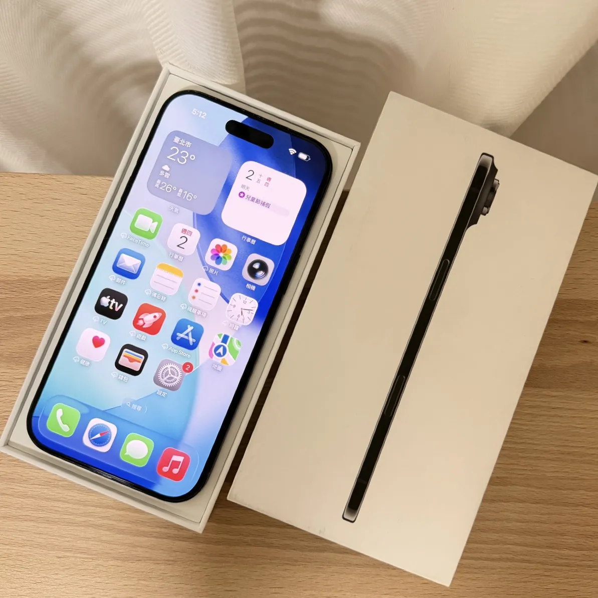 台中 保固2026/12 Apple iPhone Air 17 256G 6.5吋 黑色 全機包膜!電池100%!台灣公司貨!