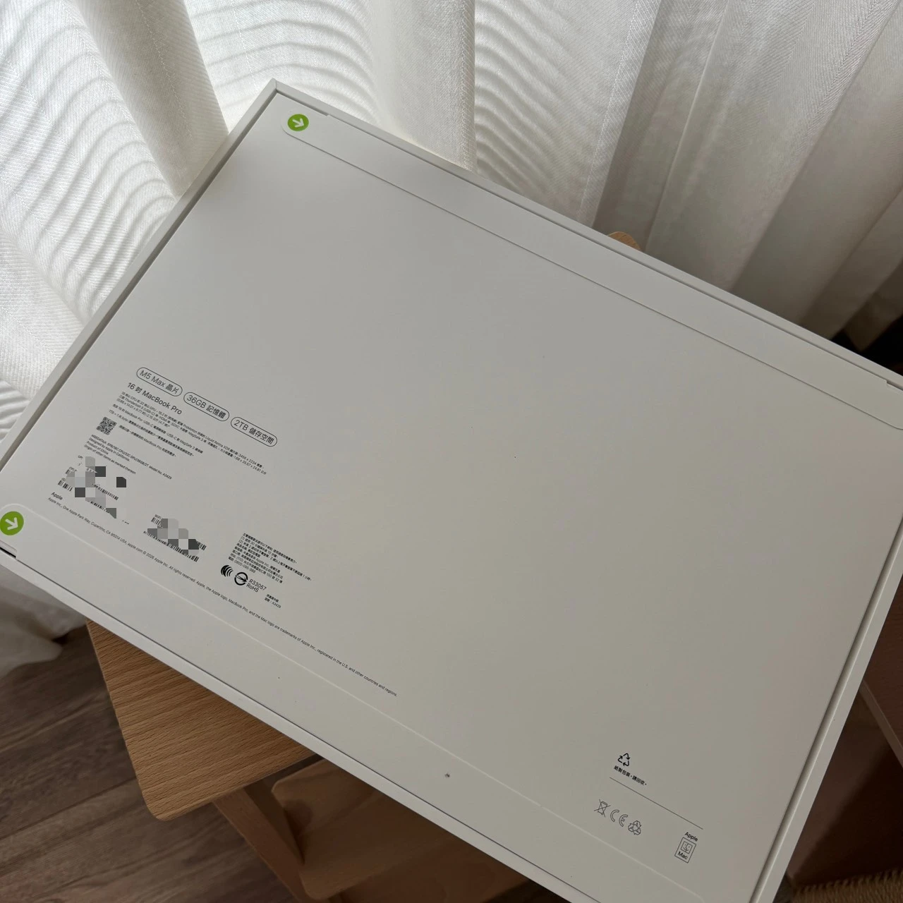 全新未拆 Macbook Pro M5 Max 16吋 36G 2TB 太空黑色