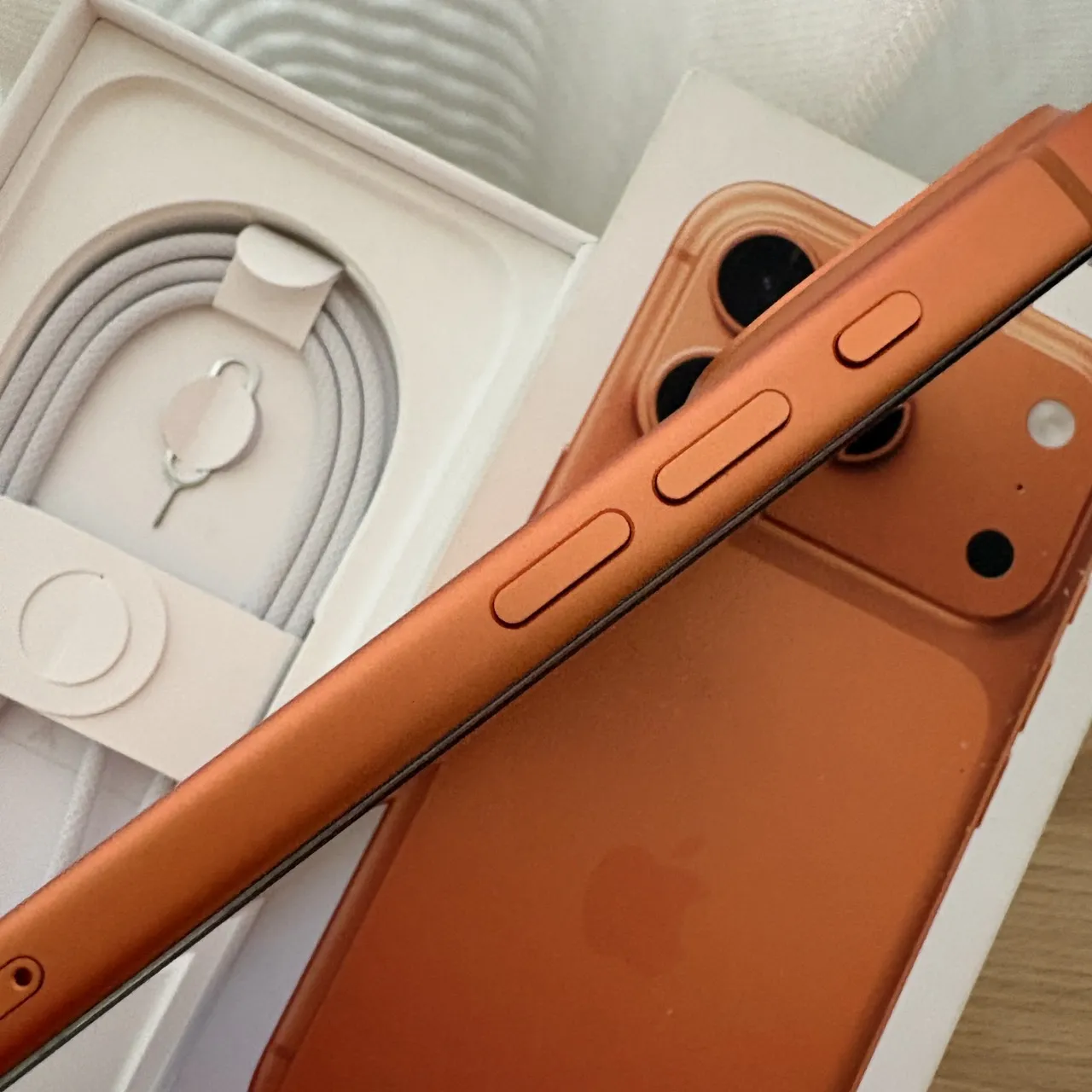 台中 保固2026/10 Apple iPhone 17 Pro 256G 6.3吋 橘色 循環29 外觀跟新的一樣！