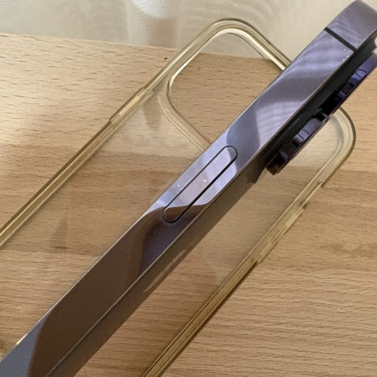 台中 Apple iPhone 14 Pro 256G 6.1吋 紫色 外觀不錯！功能完全正常！無維修！