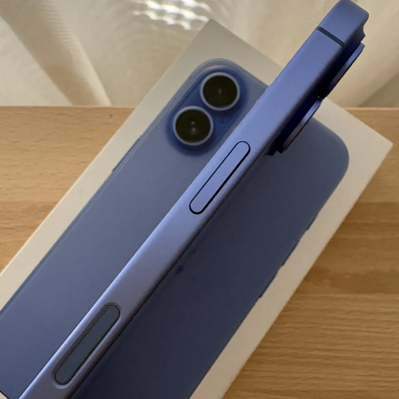 台中 保固2026/11 Apple iPhone 16 128G 6.1吋 藍色 電池100% 循環次數只有33 少用很新!