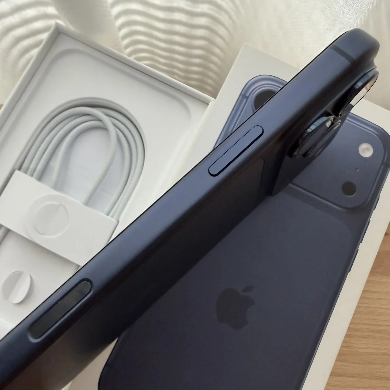 台中 保固2026/11 iPhone 17 Pro Max 256G 6.9吋 藍色 外觀極新! 電池健康度100!