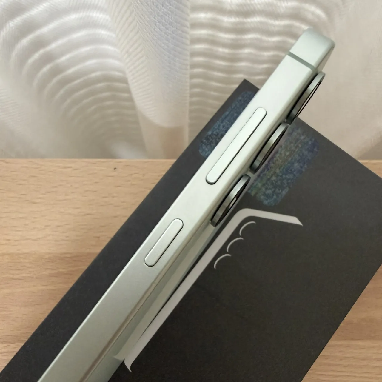 台中 Samsung S25 12G 256G 6.2吋 綠色 外觀漂亮!功能正常!