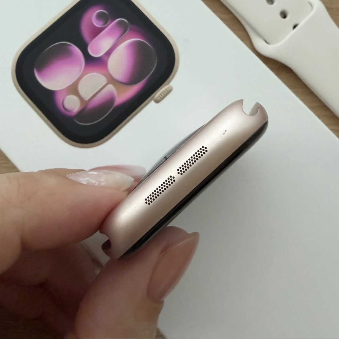 台中 保固2026/12 Apple Watch 11 46mm GPS S11 鋁金屬 金色 全新M/L運動錶帶