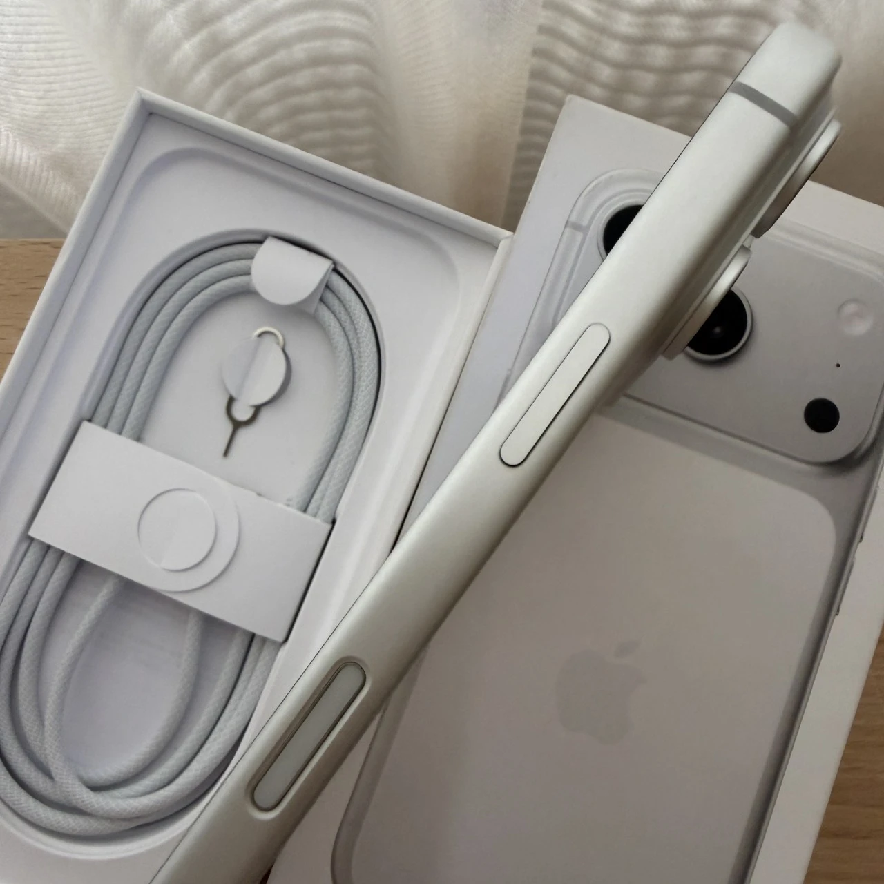台中 保固2027/4 Apple iPhone 17 Pro 256G 6.3吋 銀色 無傷超新!電池健康度100%!
