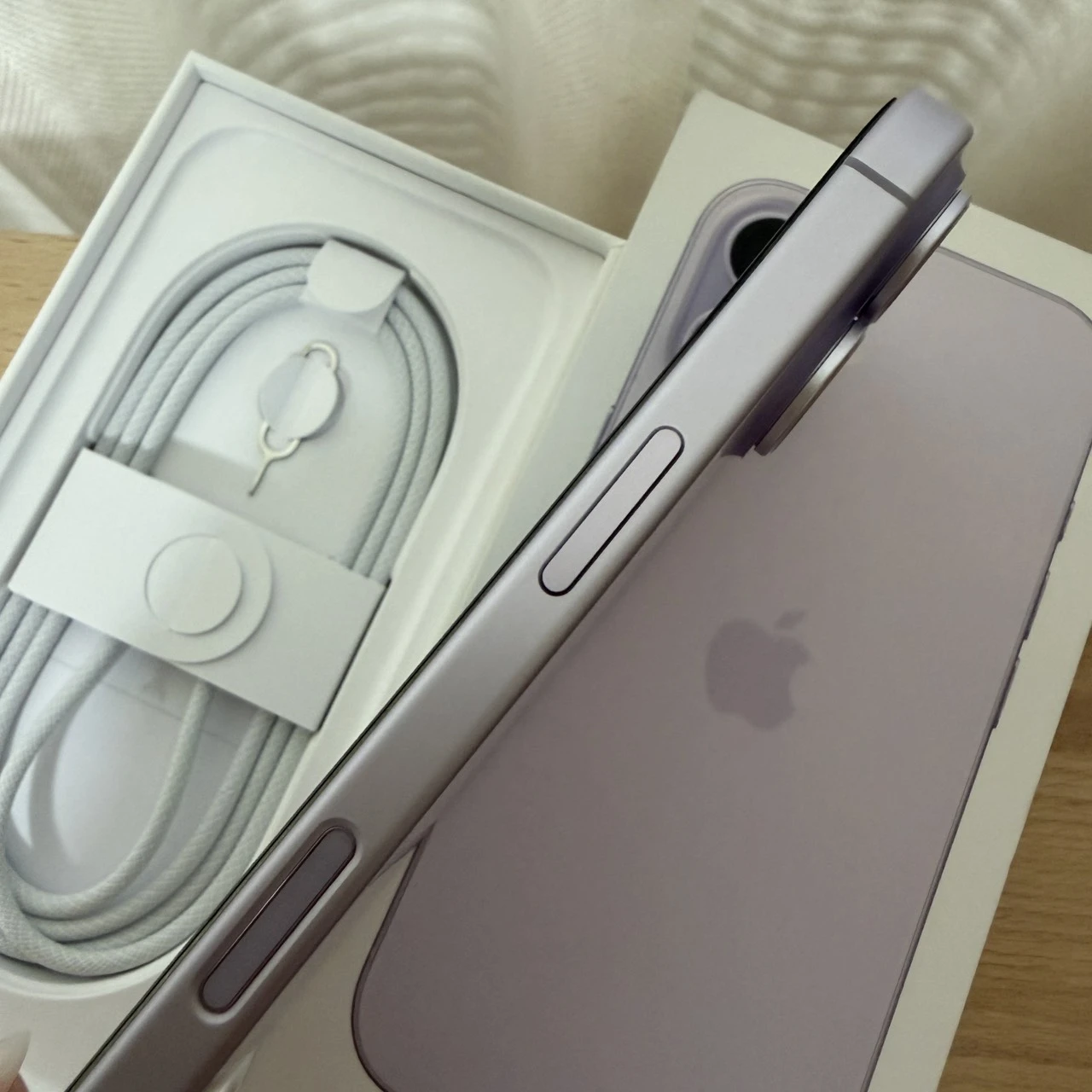 台中 保固2027/6 Apple iPhone 17 256G 6.3吋 紫色 用不到一個月!極新!
