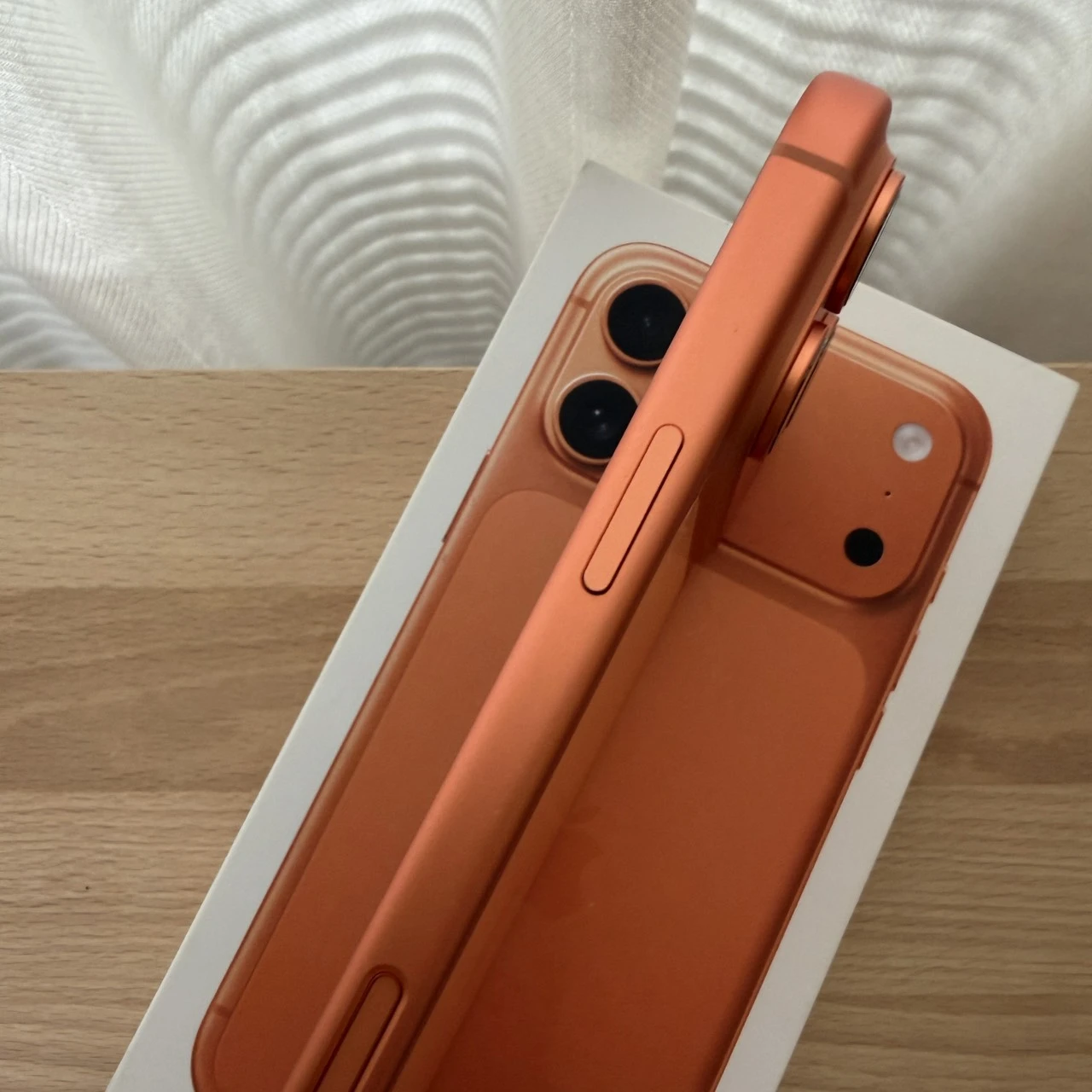 台中【1TB】Apple iPhone 17 Pro Max 1TB 橘色 超大容量 電池100% 外觀漂亮!少用!