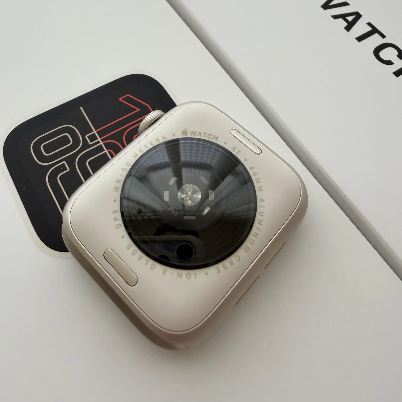 Apple Watch SE3 44mm gps 星光色