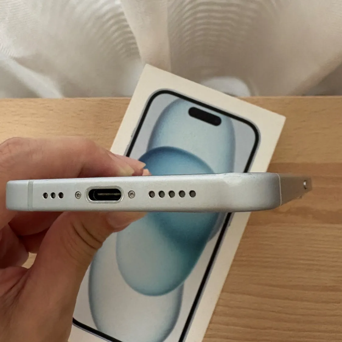 台中 Apple iPhone 15 128G 藍色 震動固障 其他正常