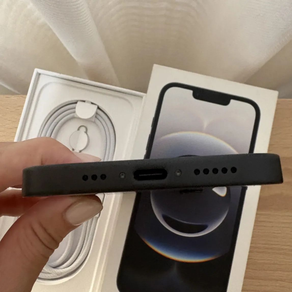 台中 保固2026/11 Apple iPhone 16e 256G 黑色 僅使用1次！新到跟新的一樣！