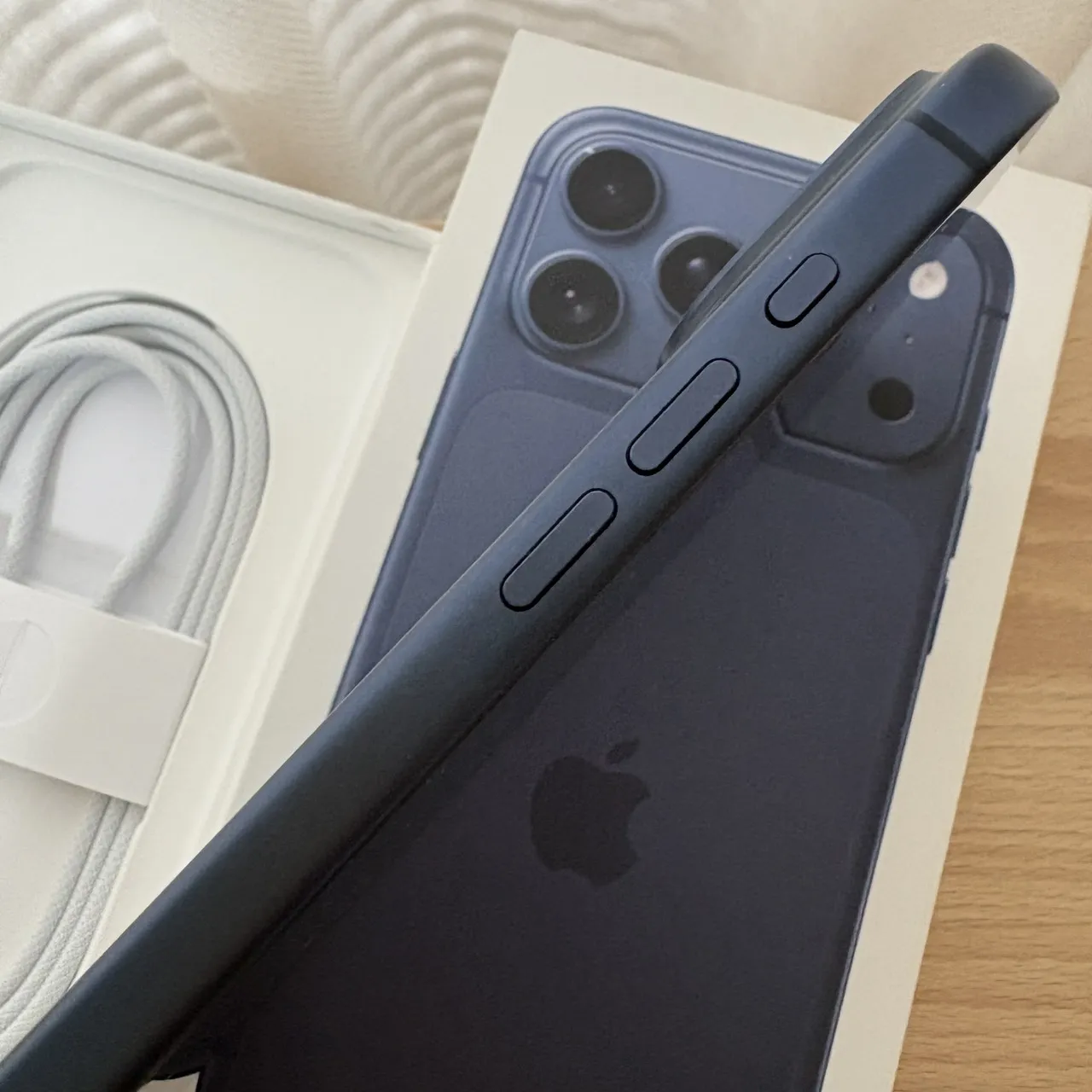 台中【1TB】 Apple iPhone 17 Pro Max 1TB 藍色 超大容量 電池100% 循環次數只有44!