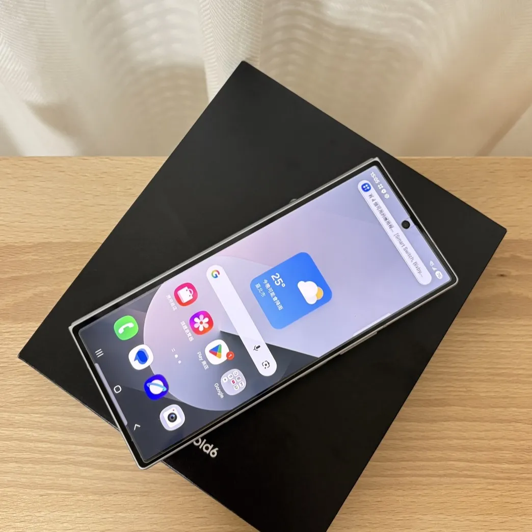 台中 保固2026/7 三星 Samsung Galaxy Z Fold6 12G 256G 銀色 外觀漂亮!功能正常!