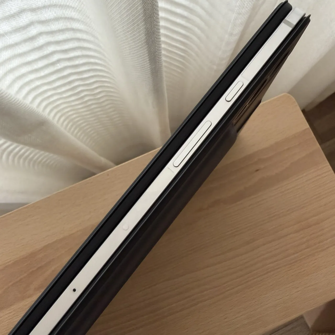 台中 保固2027/7 Samsung Tab S10 Ultra X920 14.6吋 12G 512G 銀色 含原廠鍵盤皮套 Spen 超新!附發票!