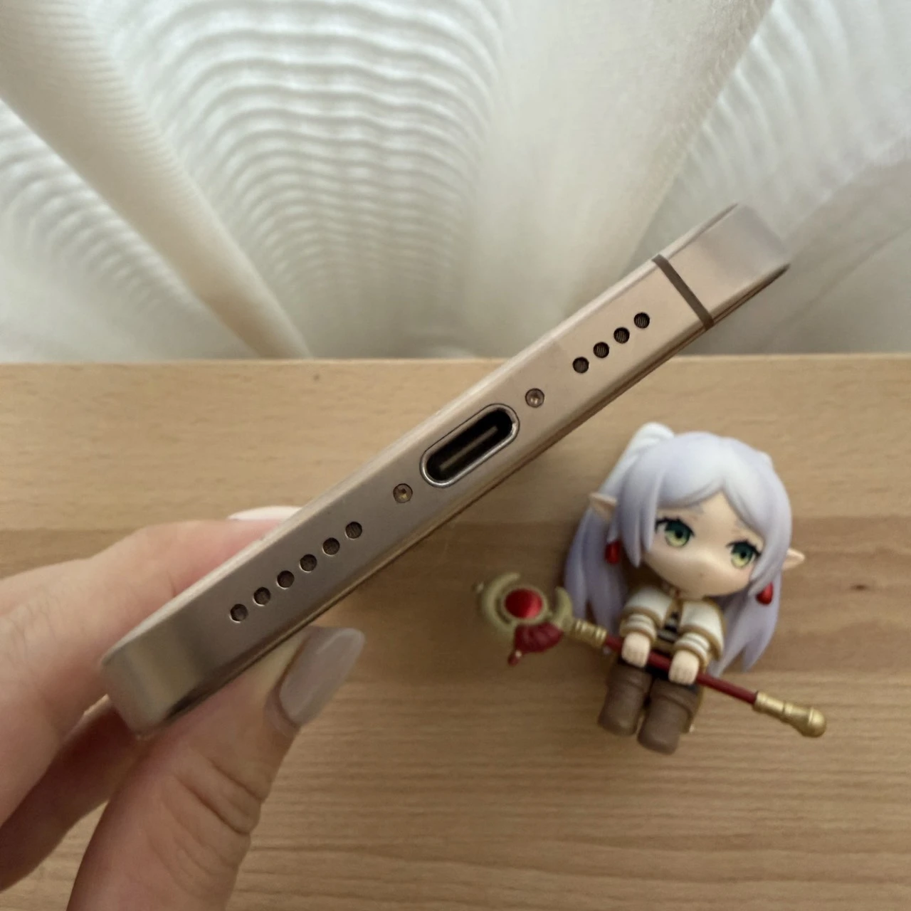 台中 Apple iPhone 16 Pro Max 512G 6.9吋 金色 電池97% 外觀無傷! 無維修過!功能正常!