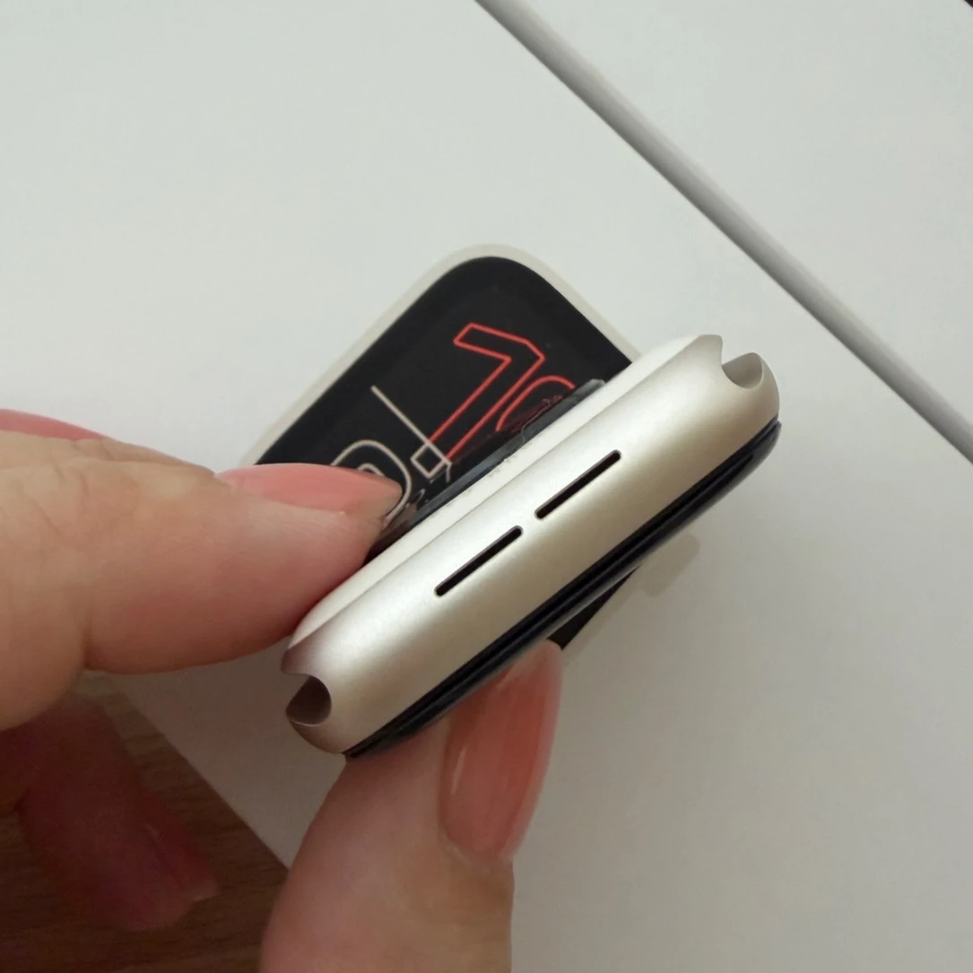 Apple Watch SE3 44mm gps 星光色