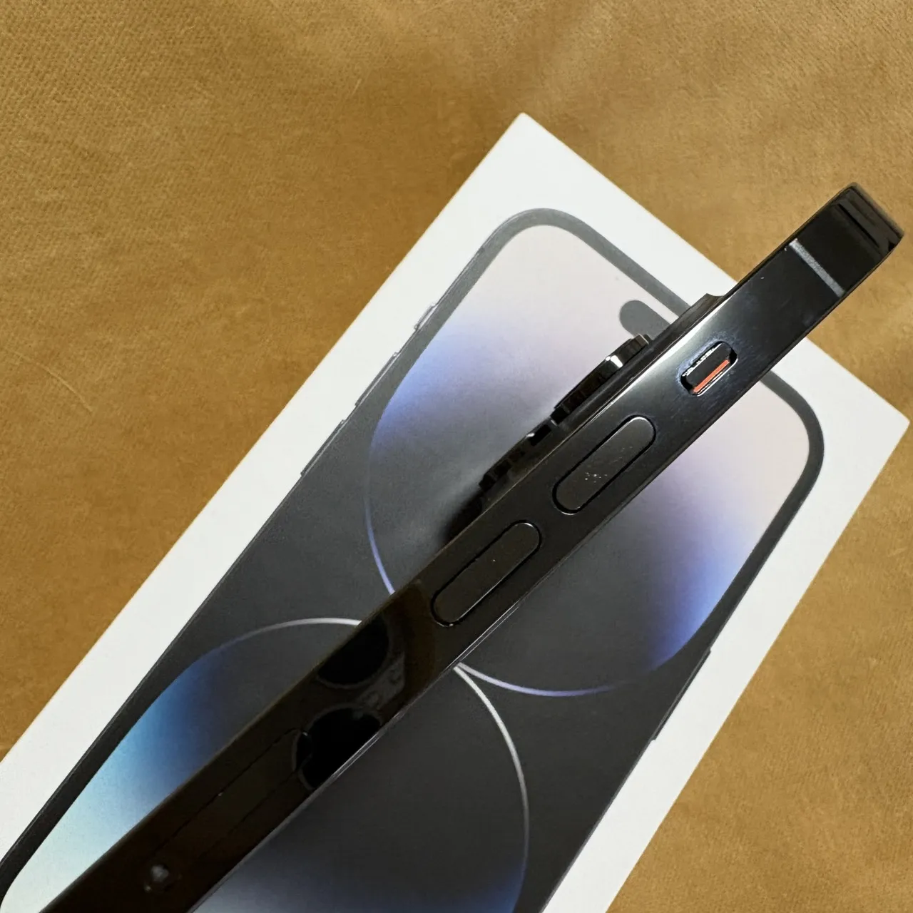 台中 Apple iPhone 14 Pro 128G 6.1吋 黑色 外觀不錯 功能正常 台灣公司貨！