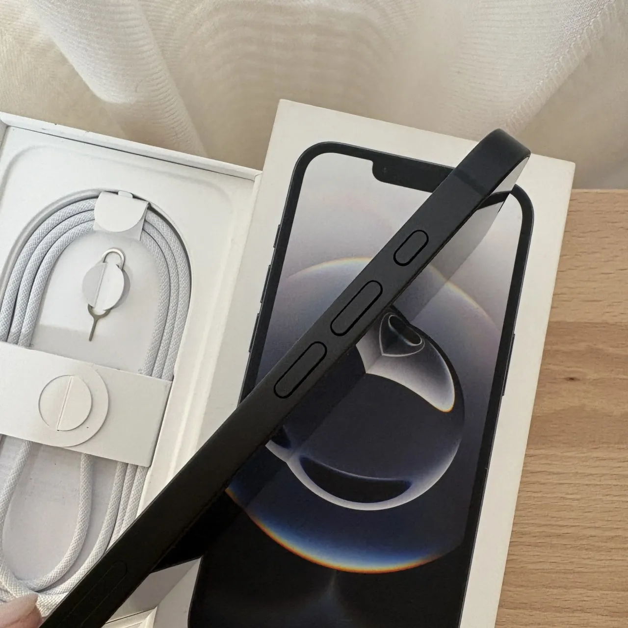 台中 保固2026/11 Apple iPhone 16e 256G 黑色 僅使用1次！新到跟新的一樣！