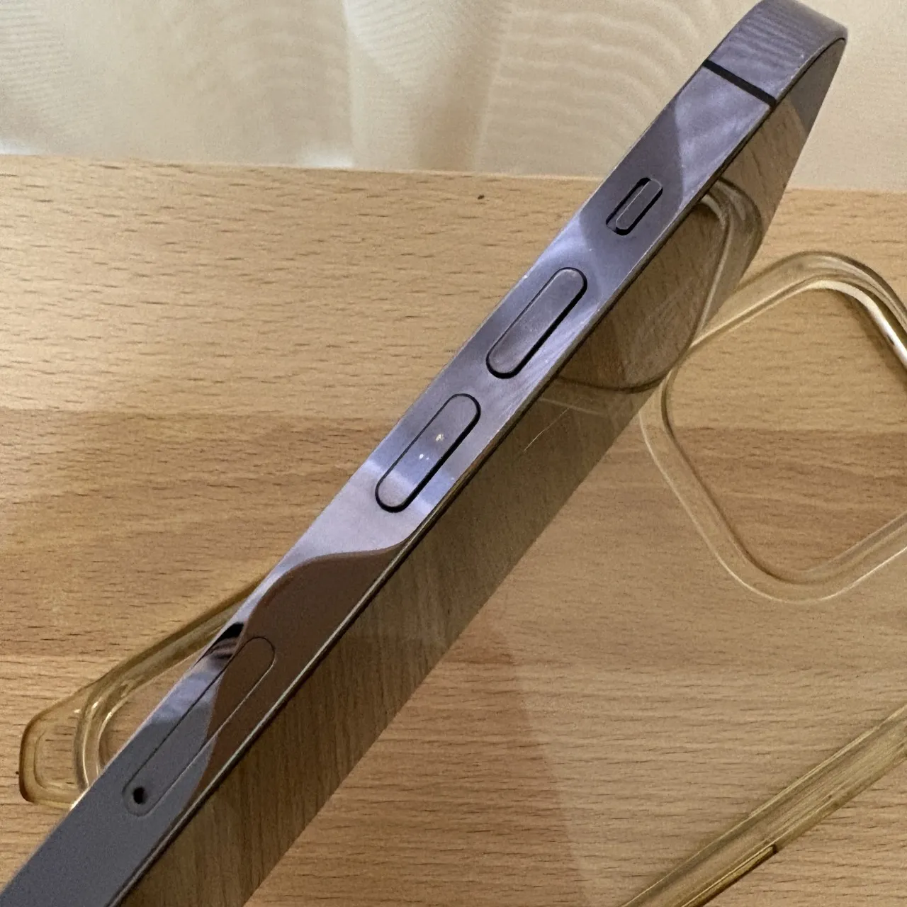 台中 Apple iPhone 14 Pro 256G 6.1吋 紫色 外觀不錯！功能完全正常！無維修！