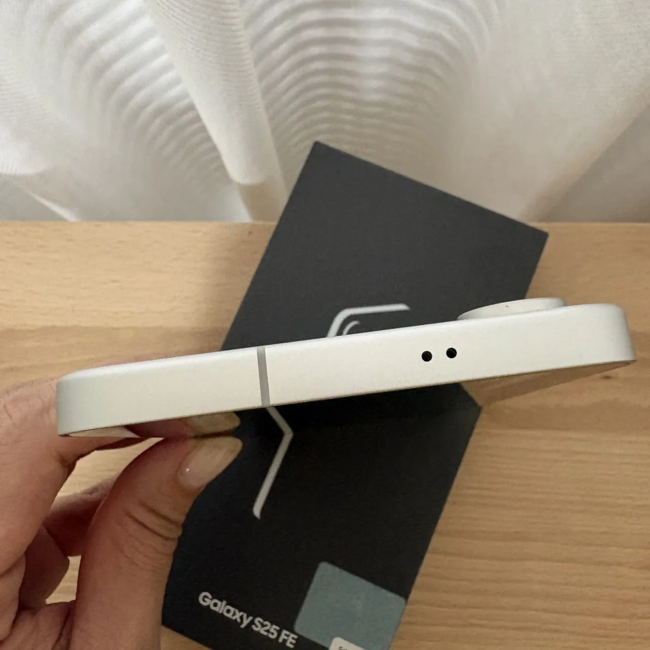 台中 保固2026/11 Samsung S25 FE 8G 256G 6.7吋 藍色 少用!外觀很新!功能正常!