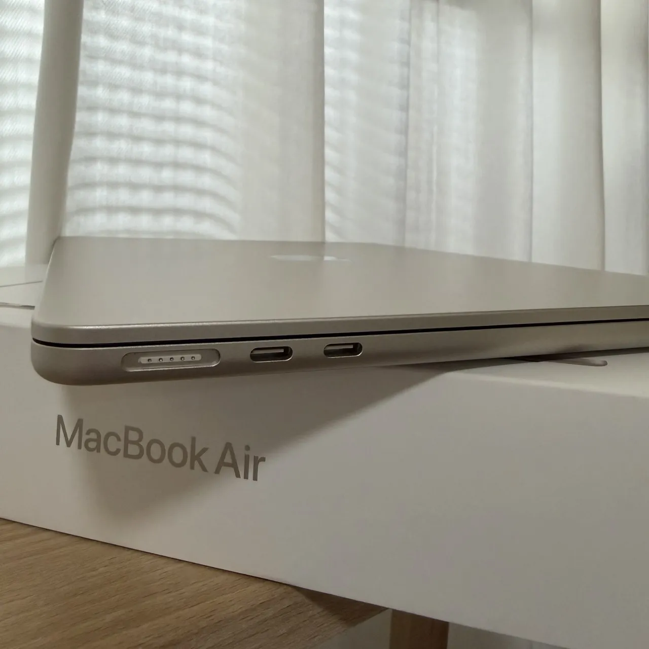 台中 保固2026/8 Apple Macbook Air M4 13吋 16G 256G 星光色 電池100 循環次55!外觀漂亮!原價32900!